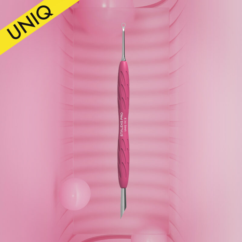 Nagelhautschieber mit Silikongriff "Gummy" UNIQ 11 TYP 2 (schräger Schieberr + Ring)