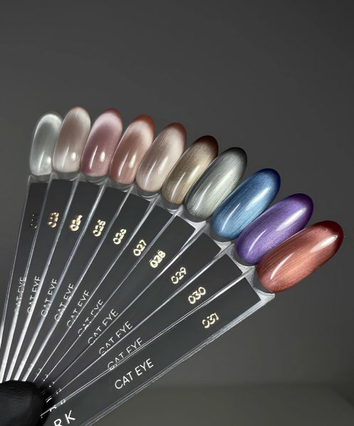 DARK Gel Polish Cat Eye 24, 10 ml